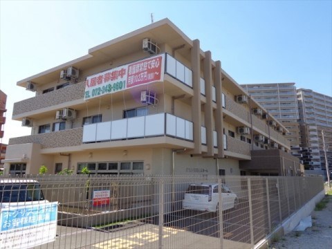 ネクサス上野芝の施設外観